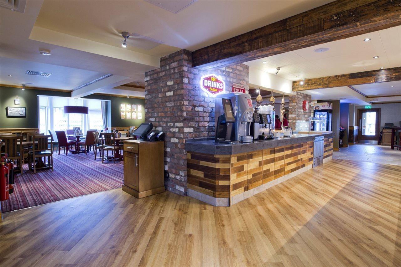 Premier Inn Premier Inn Bideford Extérieur photo