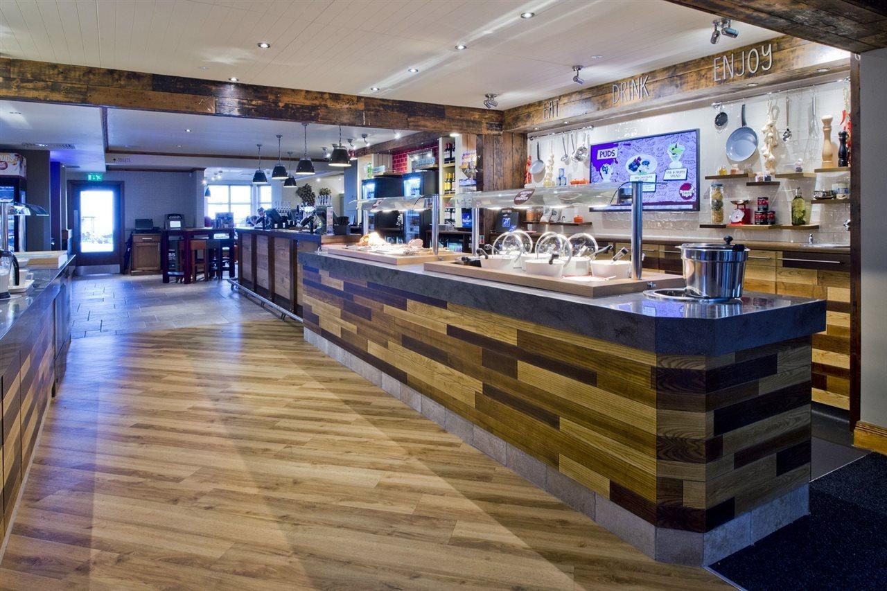 Premier Inn Premier Inn Bideford Extérieur photo