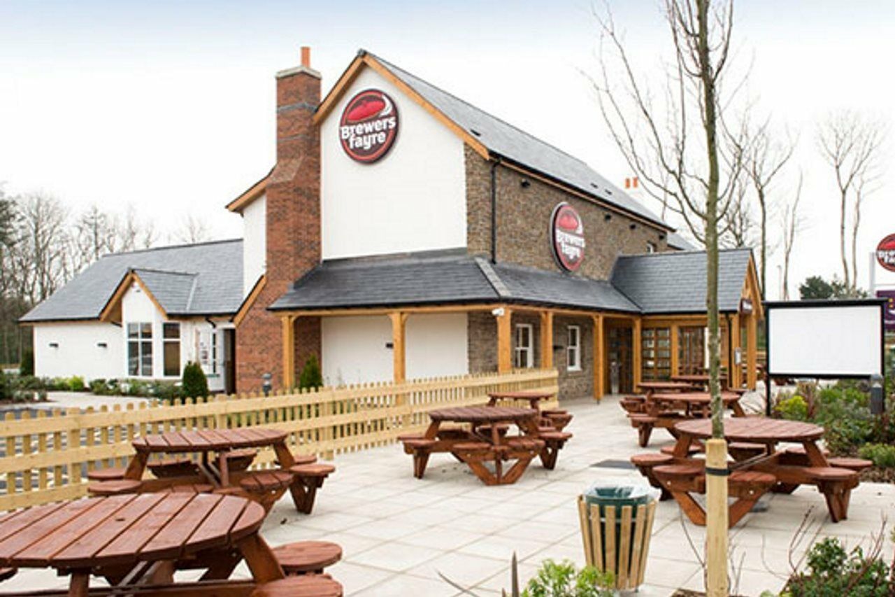 Premier Inn Premier Inn Bideford Extérieur photo